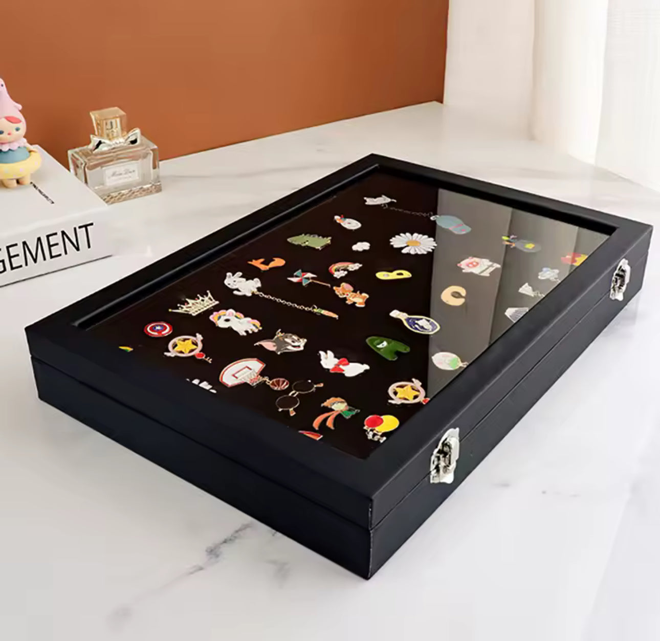 Schwarze Samt-Ringbox